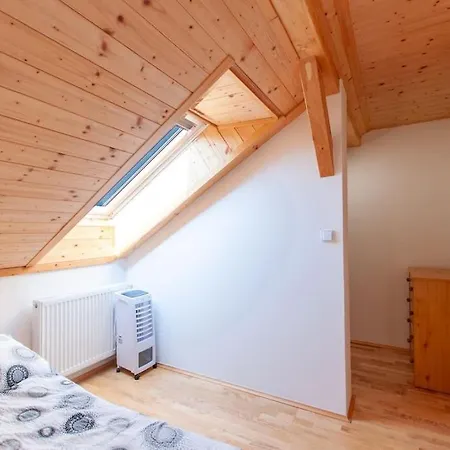 Apartman Apartmán ve srubu s balkónem